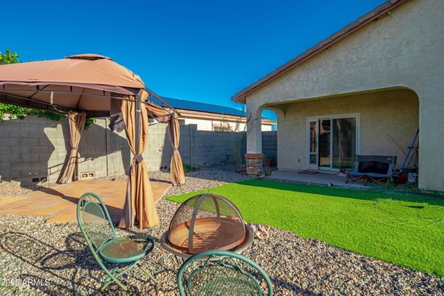456 GUSKIN Road, Morristown, AZ 85342