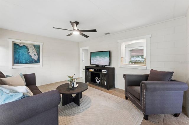 31 JASMINE DRIVE, Debary, FL 32713