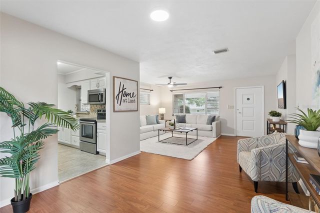 31 JASMINE DRIVE, Debary, FL 32713