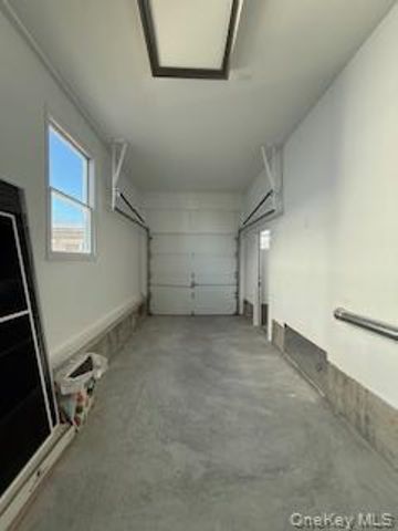 733 E Walnut Street Upper, Long Beach, NY 11561