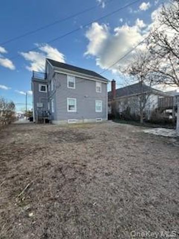 733 E Walnut Street Upper, Long Beach, NY 11561