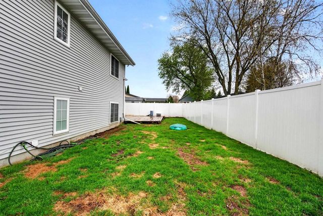 604 Sunrise Drive, Ripon, WI 54971