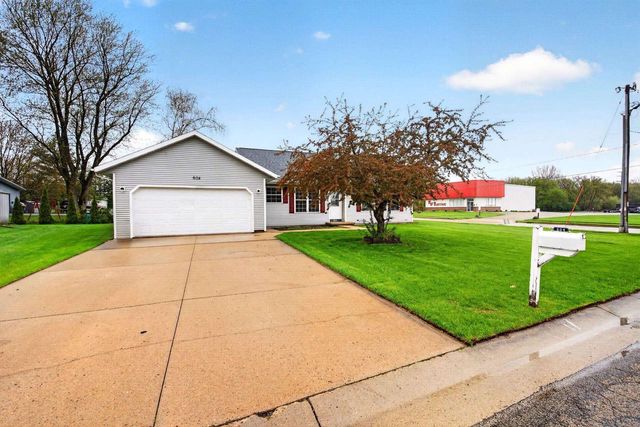 604 Sunrise Drive, Ripon, WI 54971