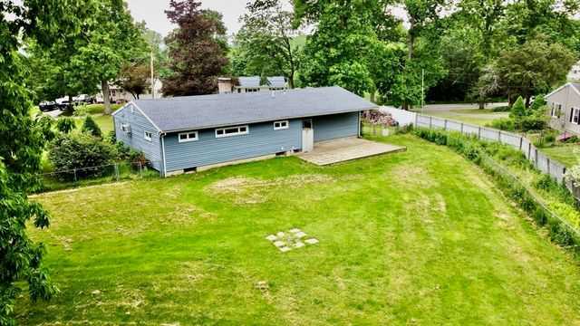 75 Elm St, North Brookfield, MA 01535