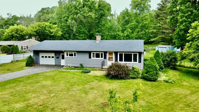 75 Elm St, North Brookfield, MA 01535