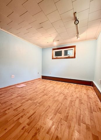 75 Elm St, North Brookfield, MA 01535