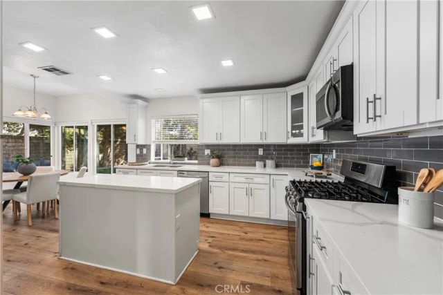 15660 Trollope Court, Moorpark, CA 93021