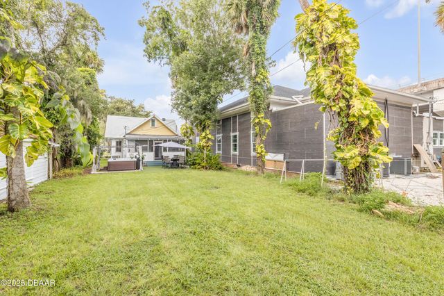 405 Magnolia Street, New Smyrna Beach, FL 32168