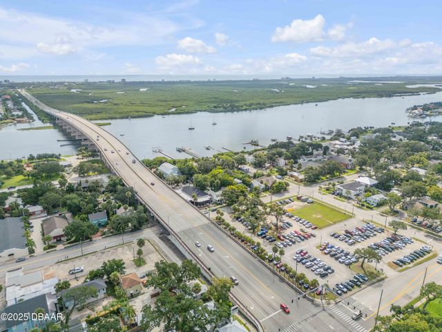 405 Magnolia Street, New Smyrna Beach, FL 32168