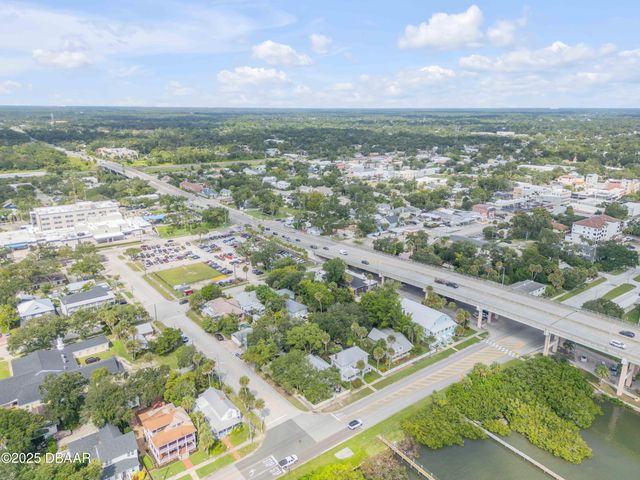 405 Magnolia Street, New Smyrna Beach, FL 32168