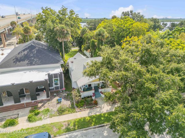 405 Magnolia Street, New Smyrna Beach, FL 32168