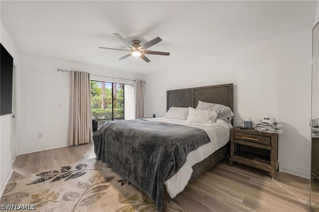 77 EMERALD WOODS DR I6, Naples, FL 34108