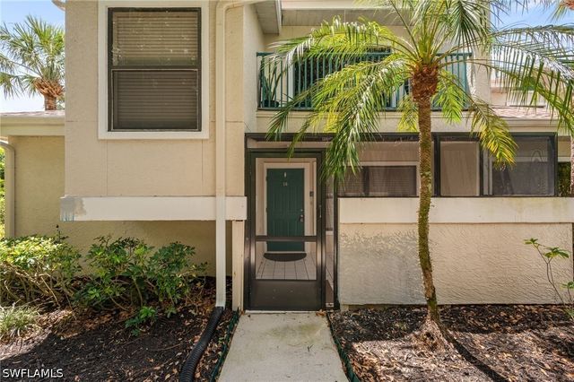 77 EMERALD WOODS DR I6, Naples, FL 34108