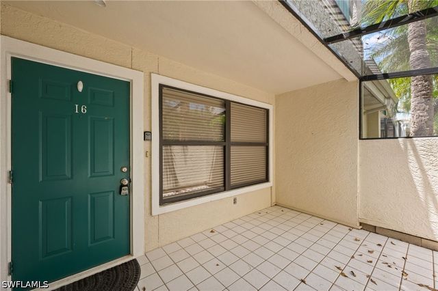 77 EMERALD WOODS DR I6, Naples, FL 34108