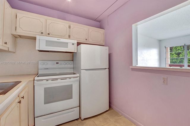 147 Brighton D D, Boca Raton, FL 33434