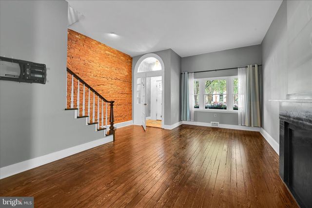 441 N QUEEN ST, Lancaster, PA 17603
