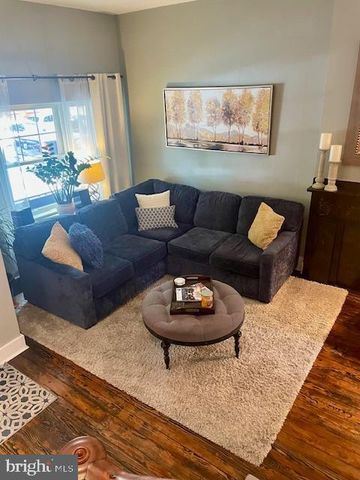 441 N QUEEN ST, Lancaster, PA 17603