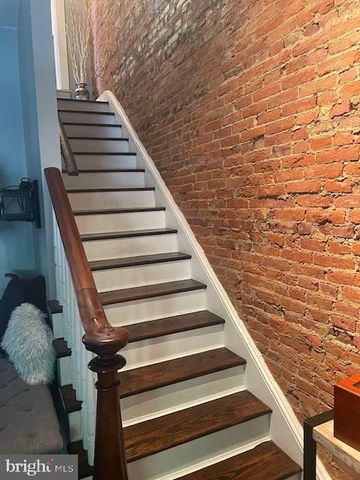 441 N QUEEN ST, Lancaster, PA 17603