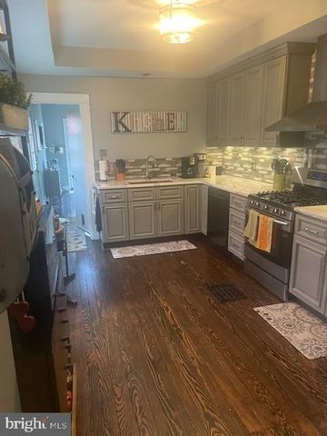441 N QUEEN ST, Lancaster, PA 17603