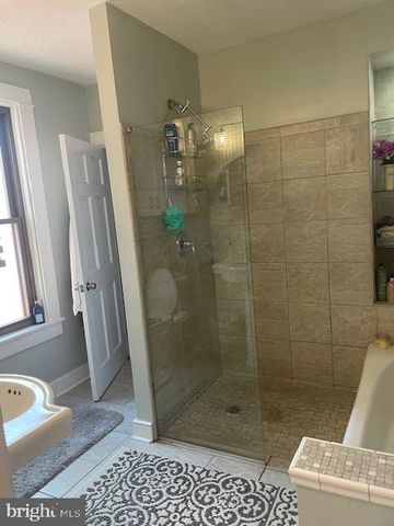 441 N QUEEN ST, Lancaster, PA 17603