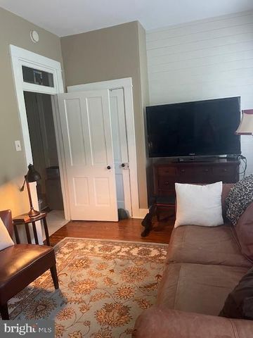 441 N QUEEN ST, Lancaster, PA 17603