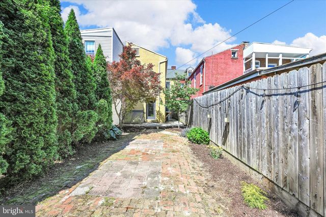 441 N QUEEN ST, Lancaster, PA 17603