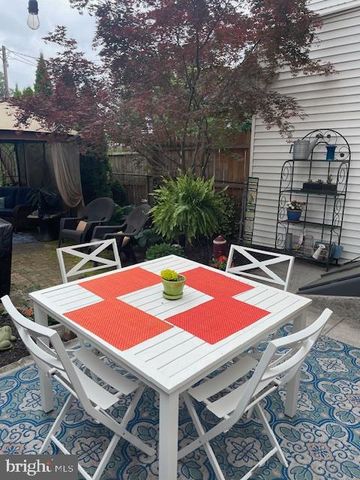 441 N QUEEN ST, Lancaster, PA 17603