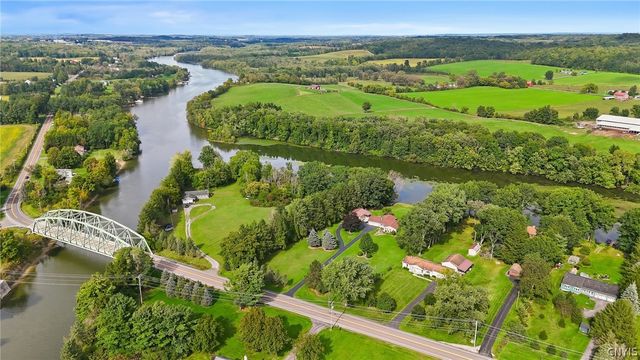 7070 Plainville Road, Lysander, NY 13112