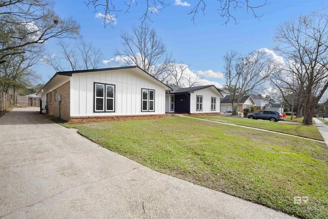 2333 W Huffman Drive, Mobile, AL 36693