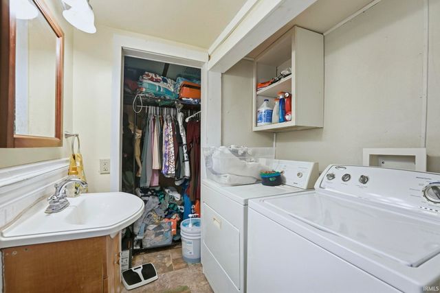 227 N Oak Street, Columbia City, IN 46725