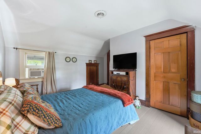 227 N Oak Street, Columbia City, IN 46725