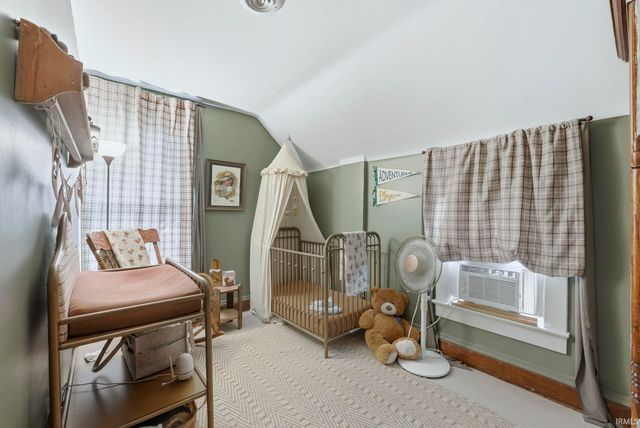 227 N Oak Street, Columbia City, IN 46725