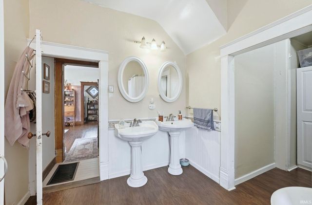 227 N Oak Street, Columbia City, IN 46725