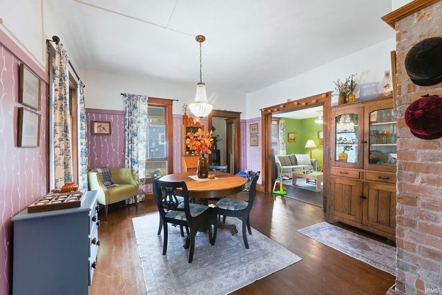 227 N Oak Street, Columbia City, IN 46725