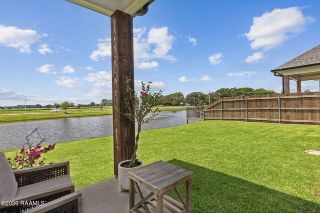 406 Sunshine Rise Drive, Broussard, LA 70518