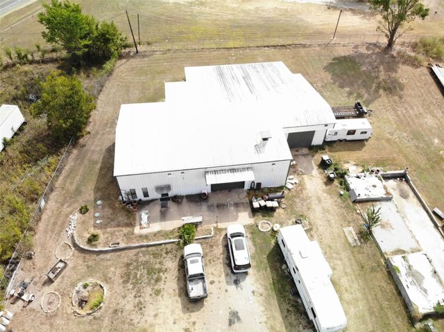 185 County Road 107, Caldwell, TX 77836