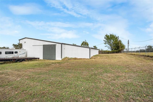 185 County Road 107, Caldwell, TX 77836