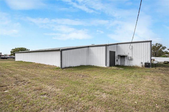 185 County Road 107, Caldwell, TX 77836