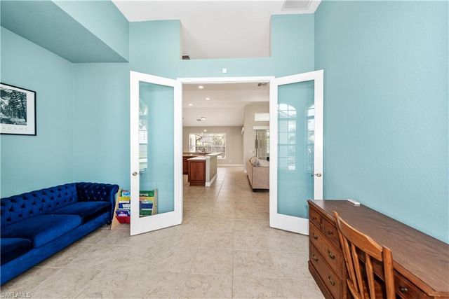 3725 SW 4th LN, Cape Coral, FL 33991