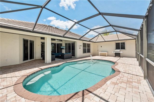 3725 SW 4th LN, Cape Coral, FL 33991