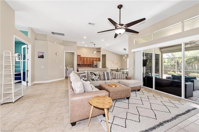 3725 SW 4th LN, Cape Coral, FL 33991