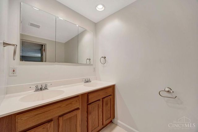 873 Tradewind Drive, Mason, OH 45040