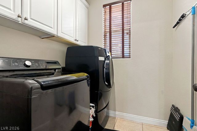 584 Via Colmo Avenue, Henderson, NV 89011