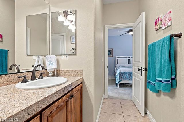 584 Via Colmo Avenue, Henderson, NV 89011