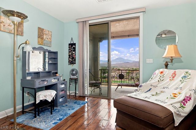 584 Via Colmo Avenue, Henderson, NV 89011
