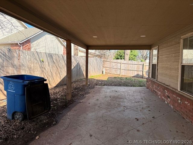 9226 S Fulton Avenue, Tulsa, OK 74137