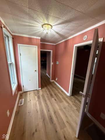 2423 3rd Avenue, Terre Haute, IN 47807