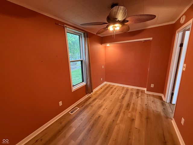2423 3rd Avenue, Terre Haute, IN 47807