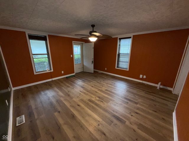 2423 3rd Avenue, Terre Haute, IN 47807