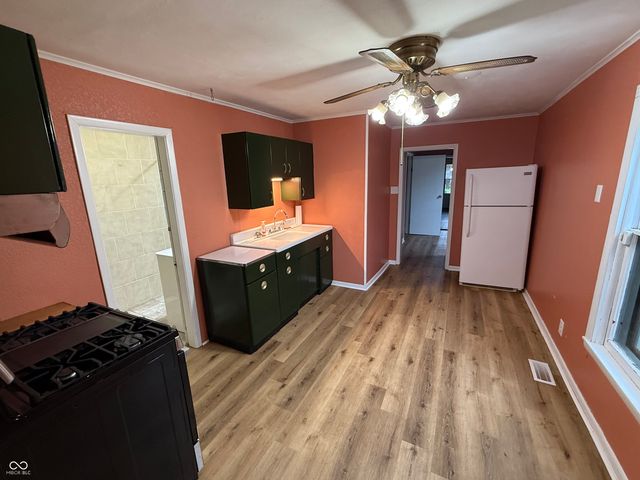 2423 3rd Avenue, Terre Haute, IN 47807
